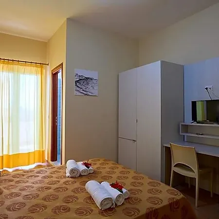 Villaggio Santa Maria Hotel *